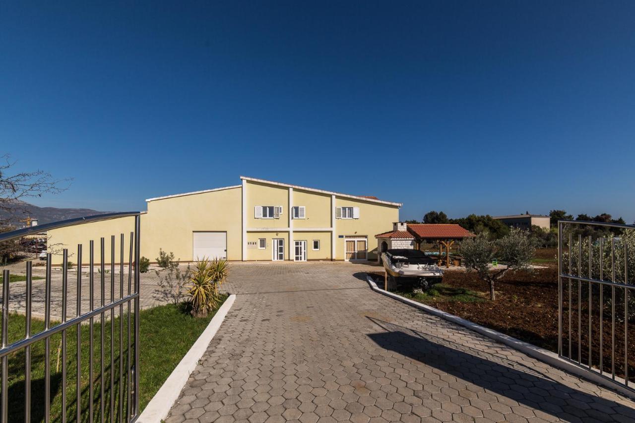 Orange Tree Garden Apartamento Trogir Exterior foto